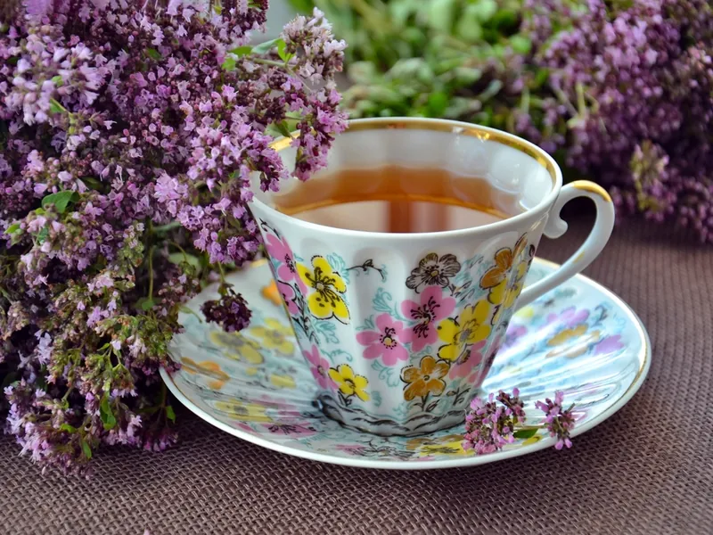 Kräutertee Feldrand